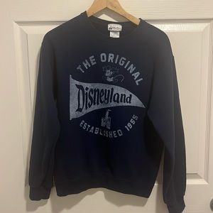 Disneyland pennant navy blue crewneck sweatshirt adult small